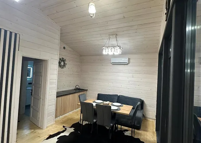Cliff House Apartament *